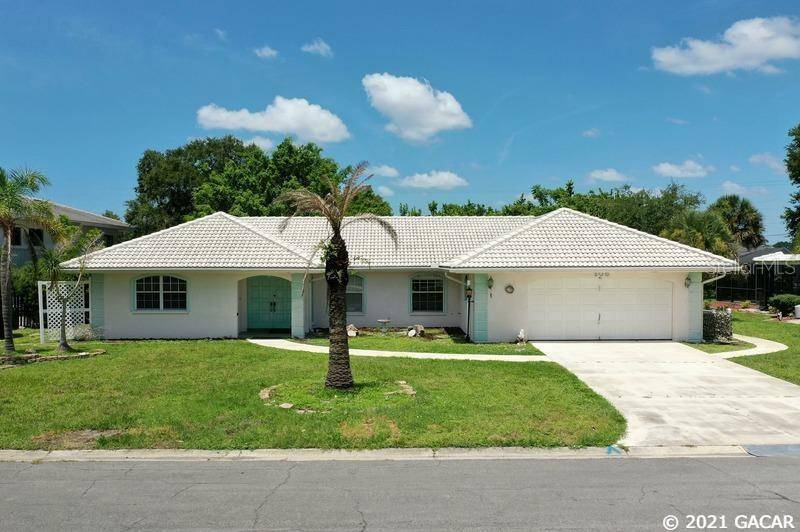105 Corot DR, Sarasota, FL 34275