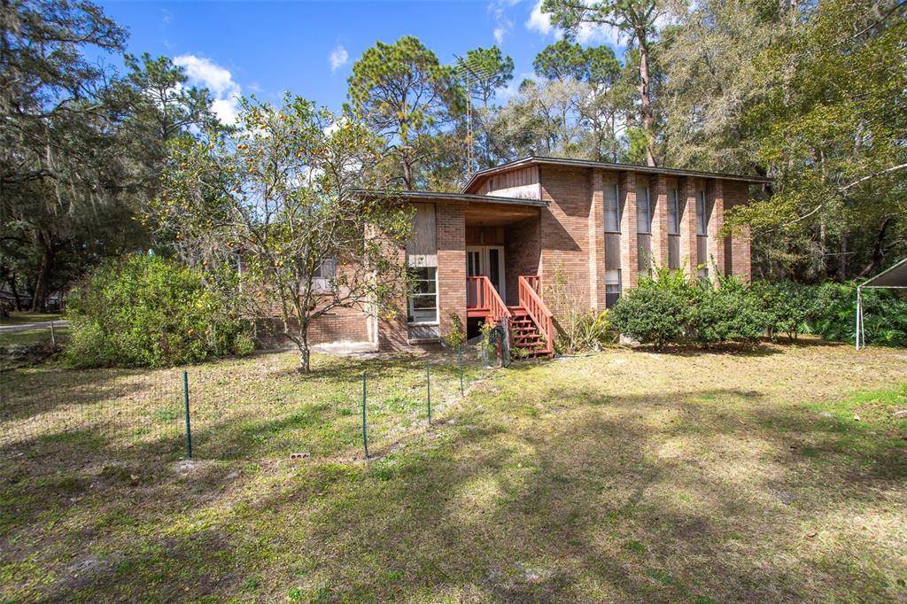 112 BENTLEY DR, Hawthorne, FL 32640