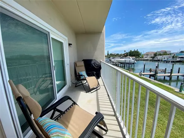 Treasure Island, FL 33706,12462 CAPRI CIR N