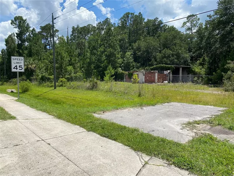 15626 NE US HIGHWAY 301, Waldo, FL 32694