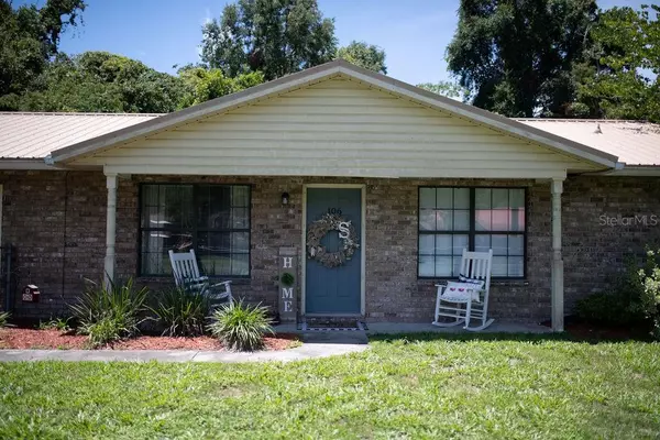 106 HILLCREST CIR NE, Branford, FL 32008