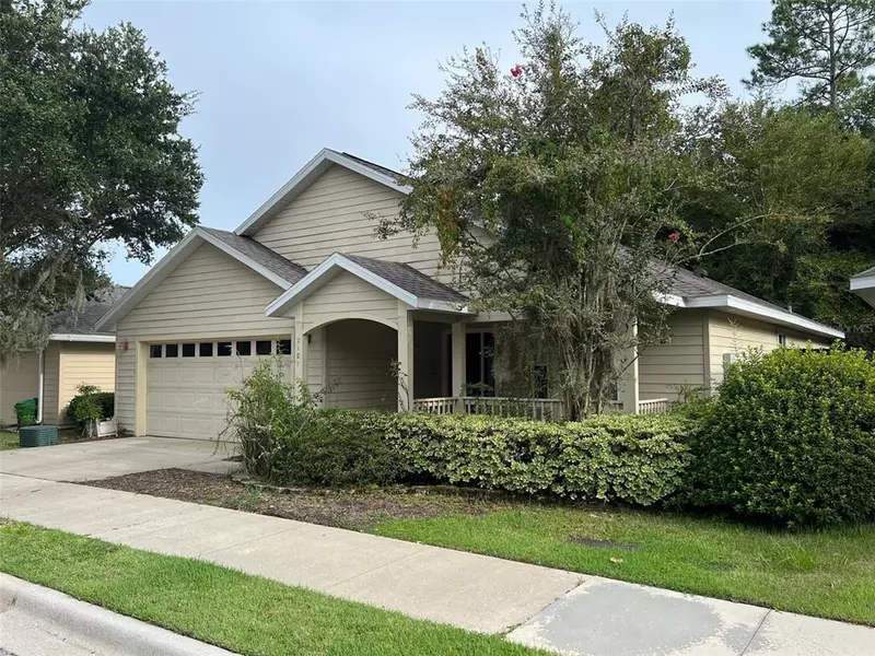 2107 NW 50TH PL, Gainesville, FL 32605