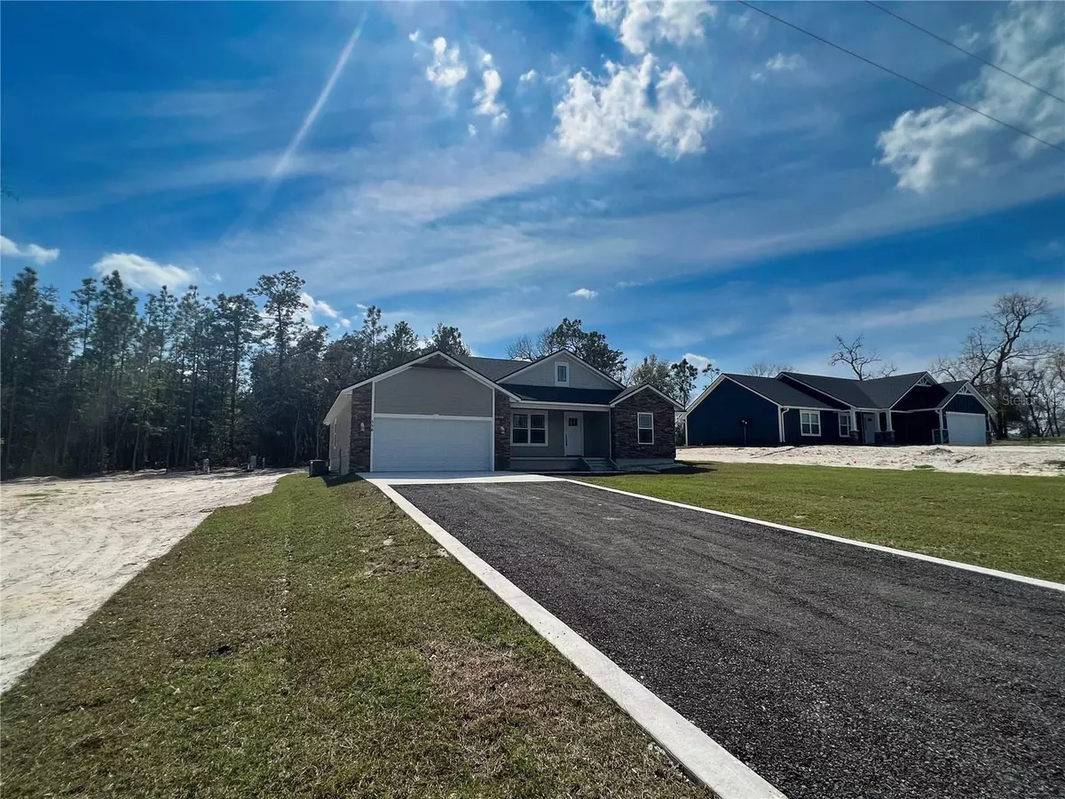 Keystone Heights, FL 32656,556 SE 49TH ST