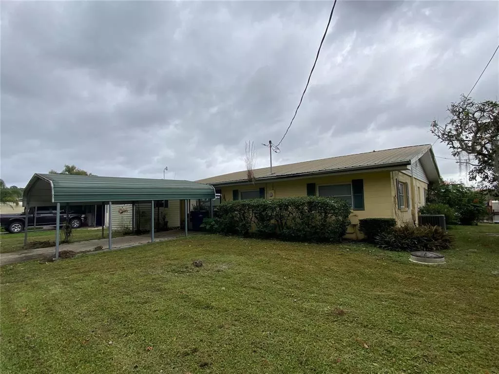 Astor, FL 32102,1619 SPRING GARDEN DR