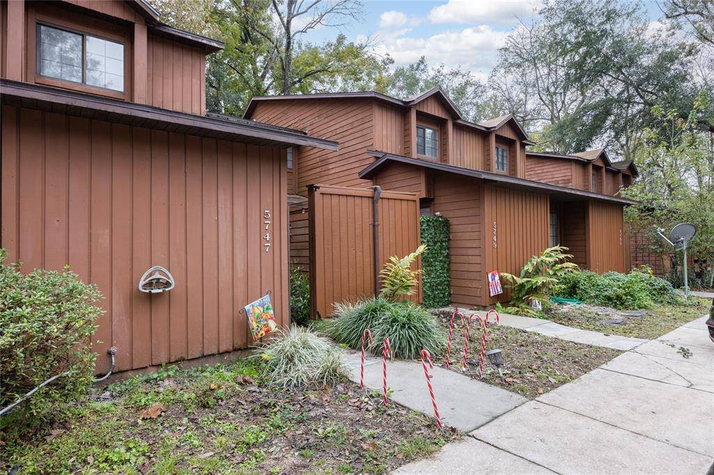 5747 SW 10TH PL, Gainesville, FL 32607