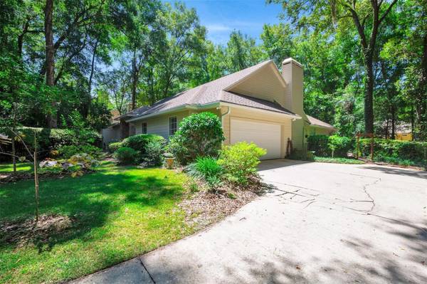 9525 SW 50TH RD, Gainesville, FL 32608