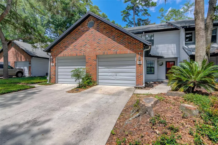 905 NW 42ND TER, Gainesville, FL 32605