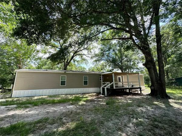 High Springs, FL 32643,215 SW ALPINE PL