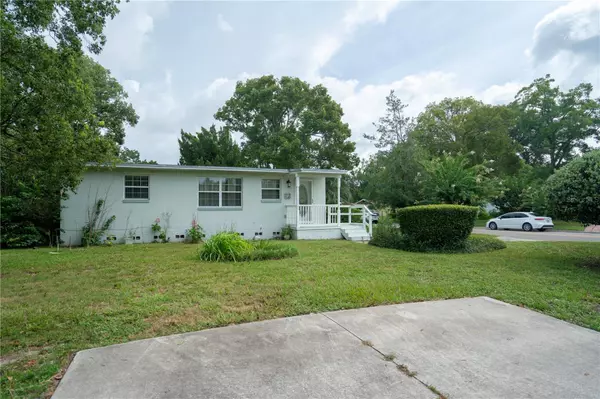 1004 NE 23RD ST, Gainesville, FL 32641