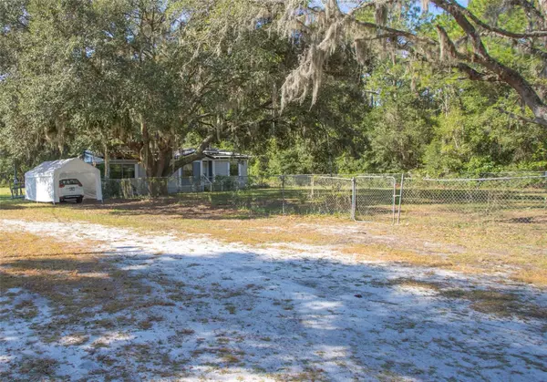 Interlachen, FL 32148,879 COUNTY ROAD 310