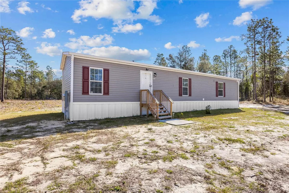 Williston, FL 32696,251 SE 142ND TER