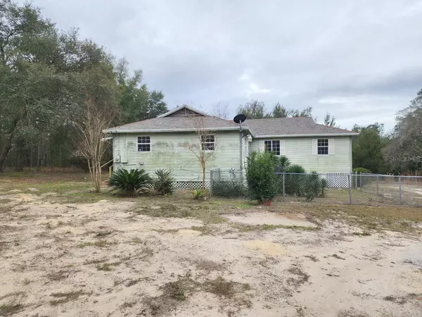 Hawthorne, FL 32640,291 CUE LAKE DR