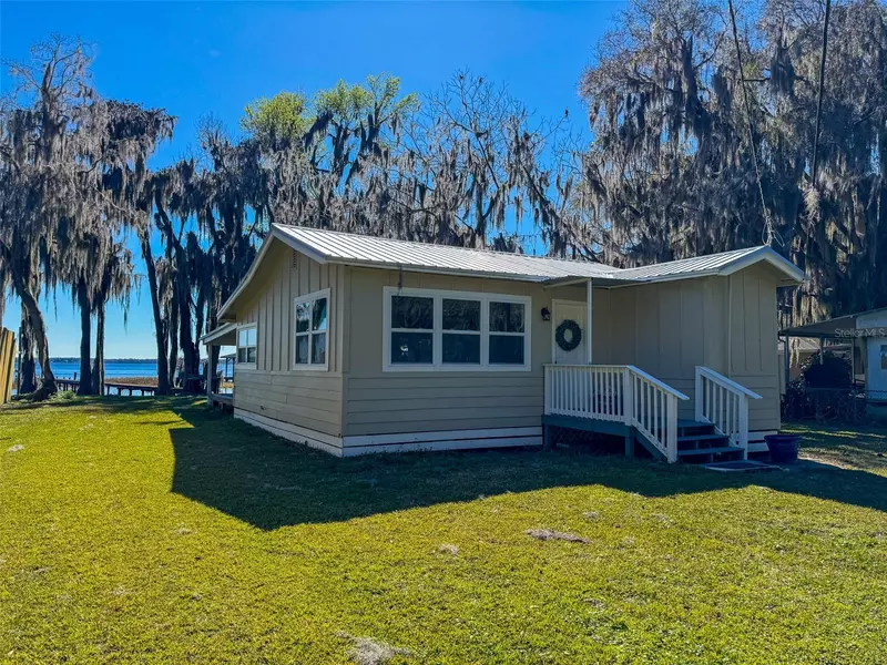 2300 SE 30TH ST, Melrose, FL 32666