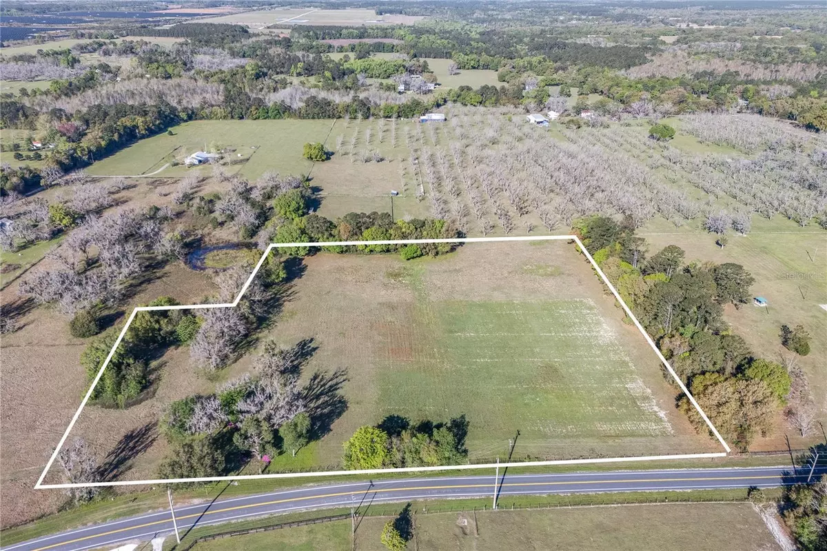 Hawthorne, FL 32640,631 N STATE ROAD 21