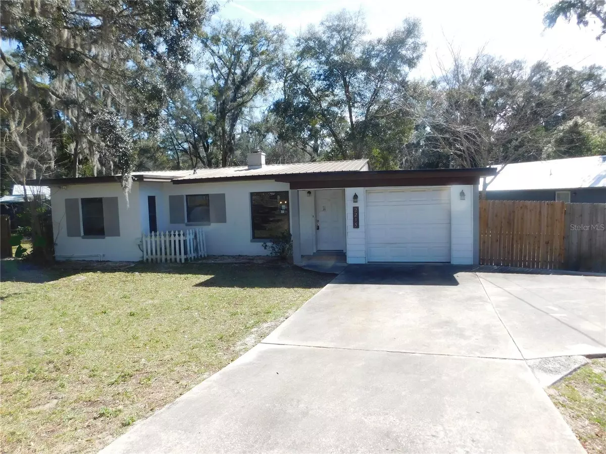 Palatka, FL 32177,2215 SILVER LAKE DR