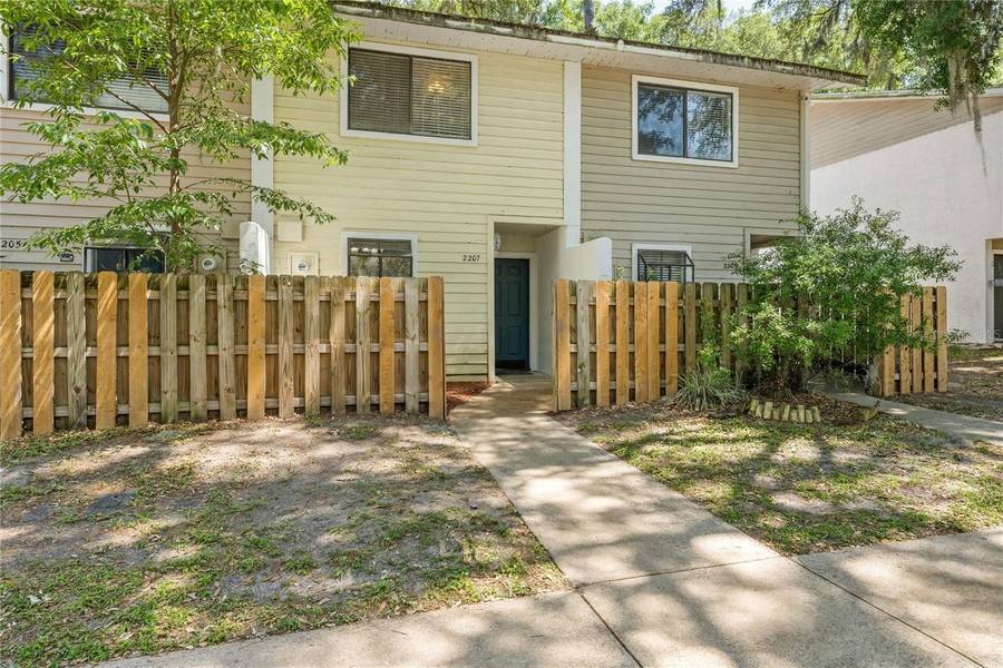 2207 SW 39TH WAY, Gainesville, FL 32607