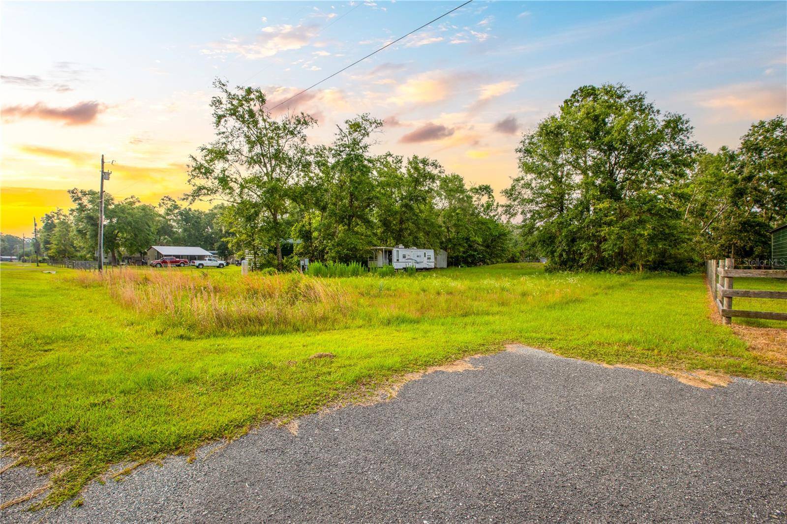 Steinhatchee, FL 32359,400 COASTAL OAK LN NW