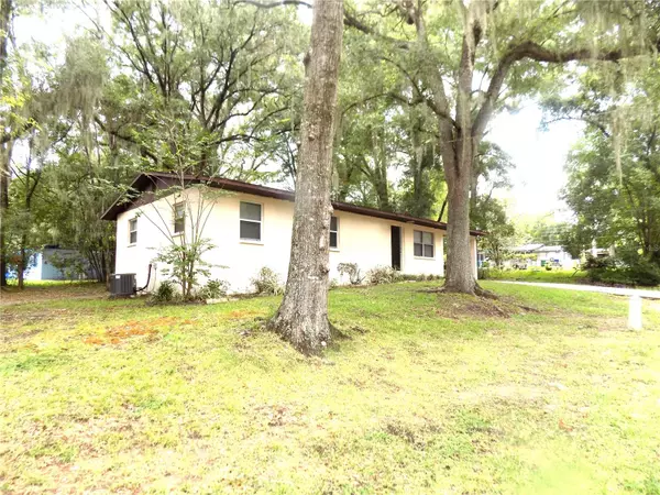 Alachua, FL 32615,15604 NW 141 ST