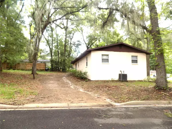 Alachua, FL 32615,15604 NW 141 ST