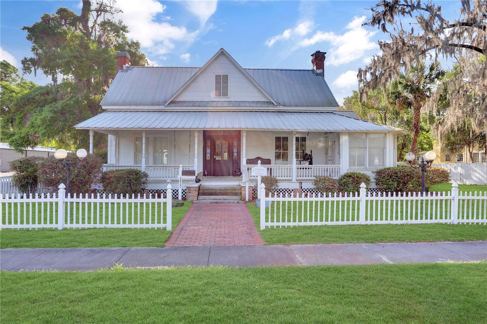 18741 HIGH SPRINGS MAIN ST, High Springs, FL 32643