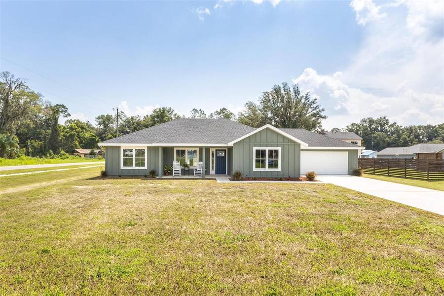 11945 ELM ST, Brooker, FL 32622