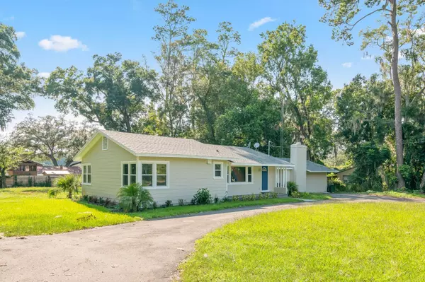 Ocala, FL 34471,2224 SE LAKE WEIR AVE