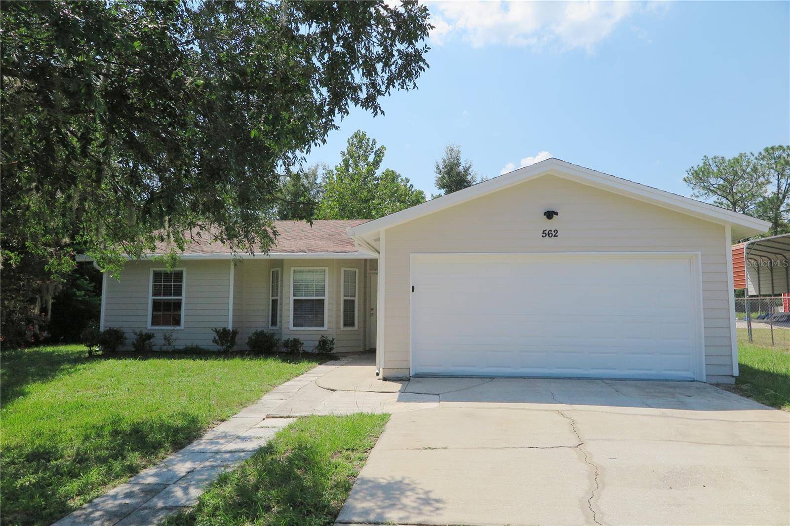 562 SE 42ND ST, Keystone Heights, FL 32656