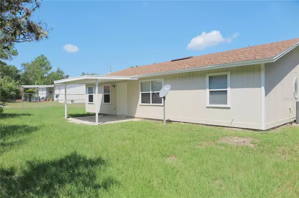 Keystone Heights, FL 32656,562 SE 42ND ST