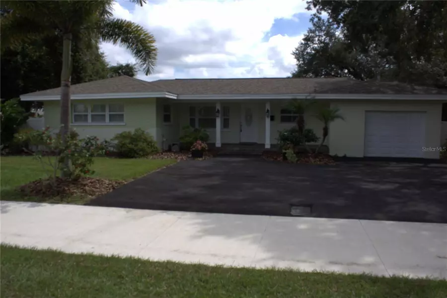 1701 INDIAN ROCKS RD, Belleair, FL 33756