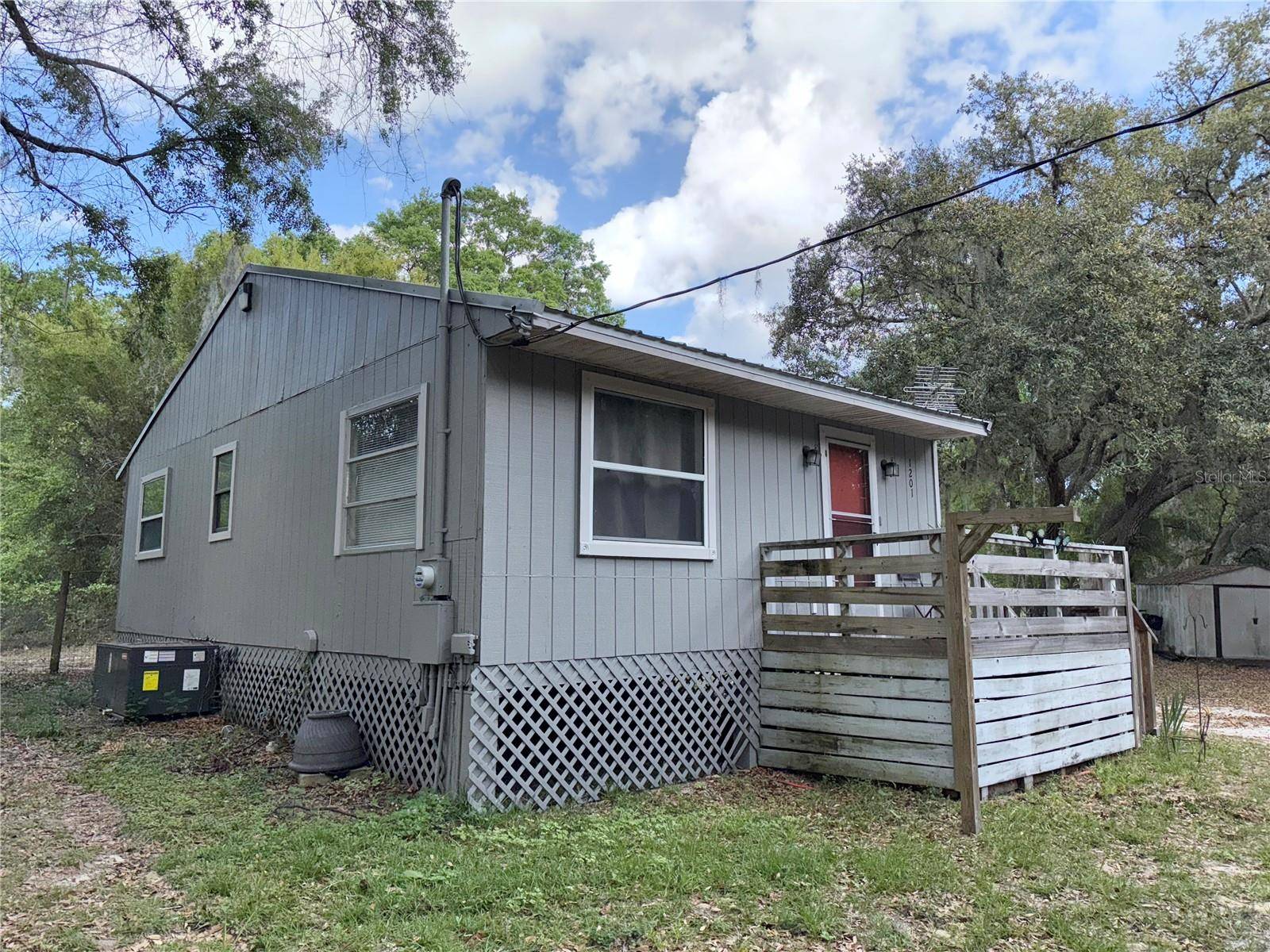 Hawthorne, FL 32640,1201 CR 20A