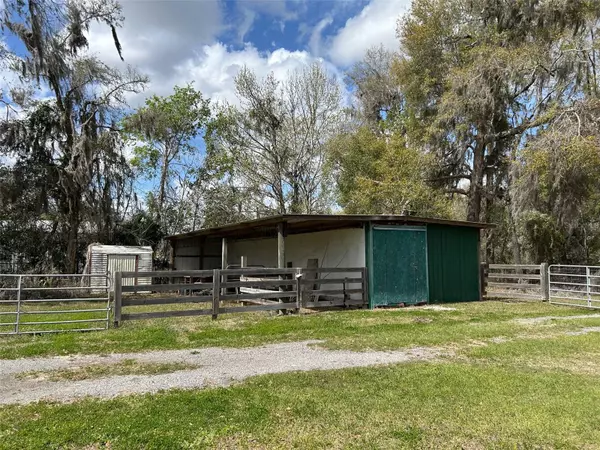 Alachua, FL 32615,13925 NW US-441