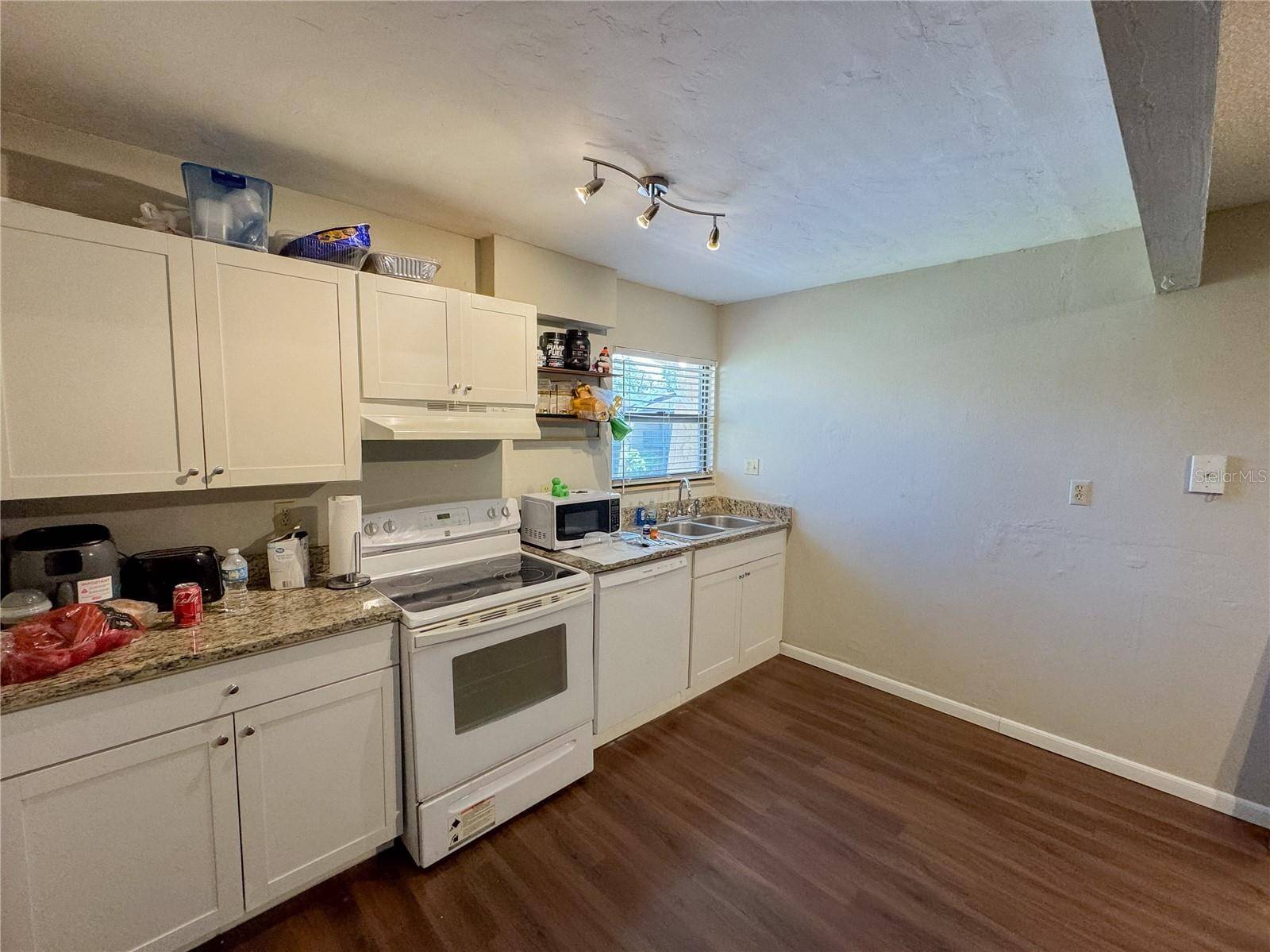 Gainesville, FL 32608,2811 SW ARCHER RD #C18
