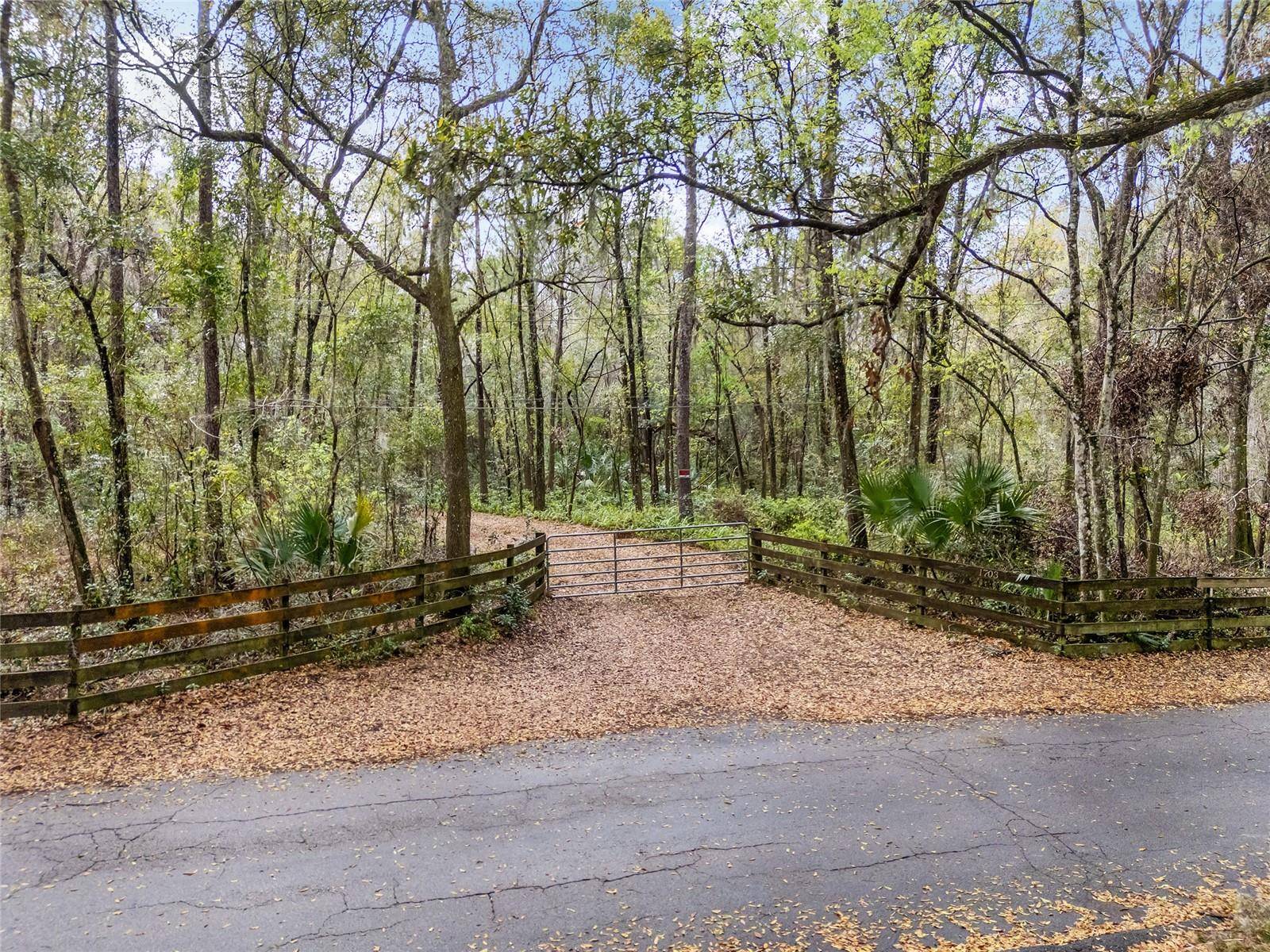 1703 SW 35TH PL, Gainesville, FL 32608