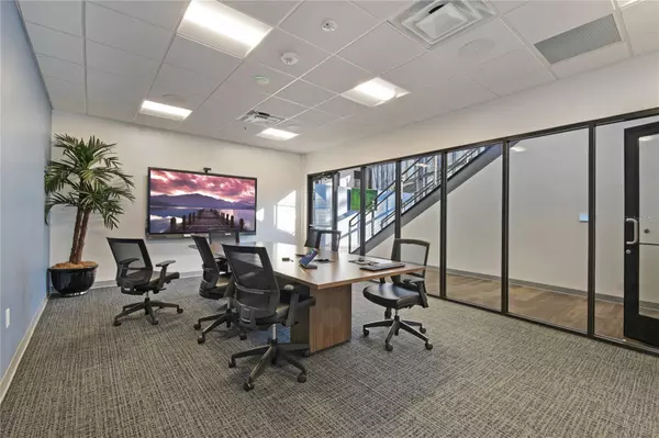 Jacksonville, FL 32256,10393 FORTUNE Pkwy