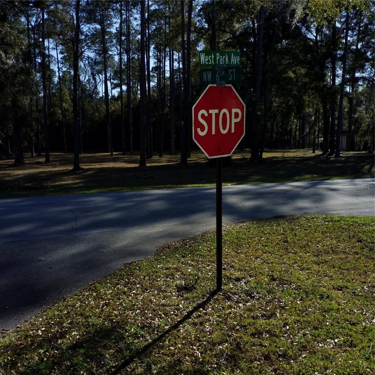 Chiefland, FL 32626,5 W PARK AVE