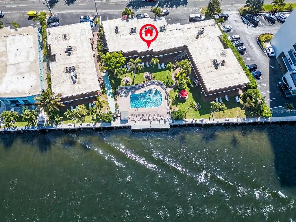 Pompano Beach, FL 33062,555 N RIVERSIDE DR #12