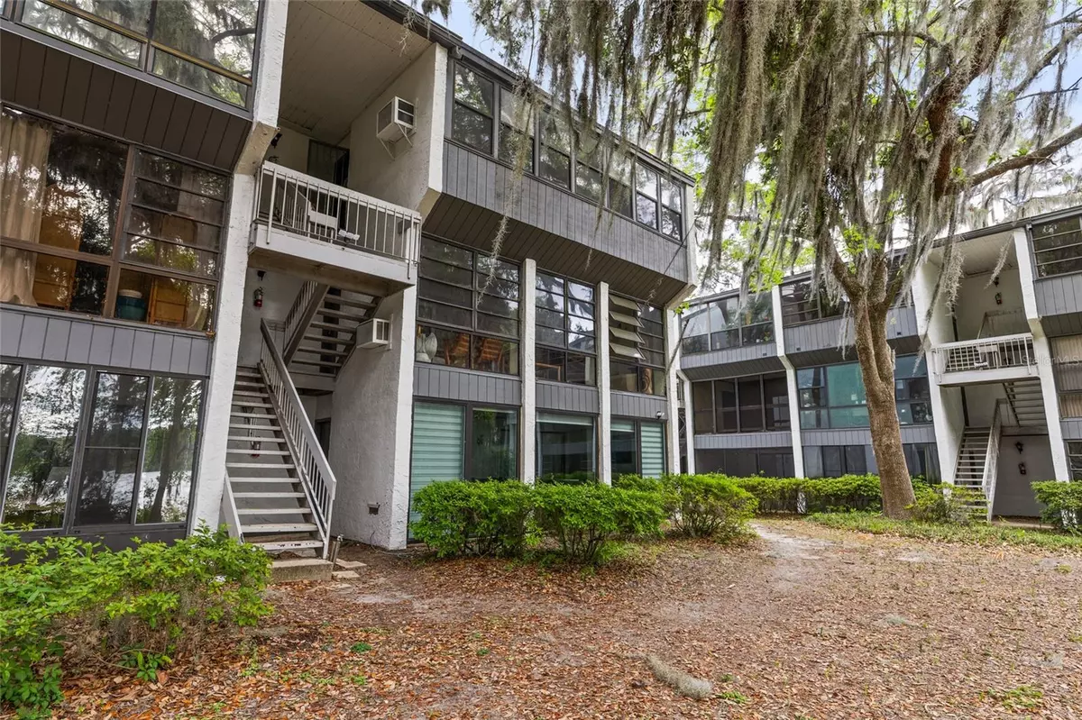 Gainesville, FL 32608,2822 SW 14TH DR #307