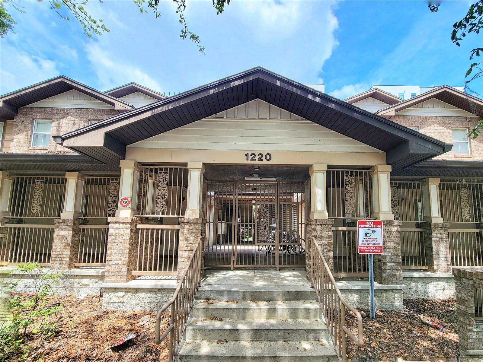 1220 SW 1ST AVE #209, Gainesville, FL 32601