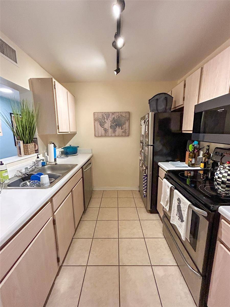 Gainesville, FL 32608,2360 SW ARCHER RD #807