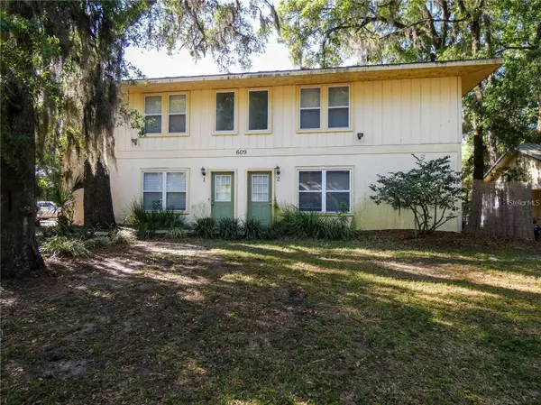609 SW 10TH LN #1, Gainesville, FL 32601