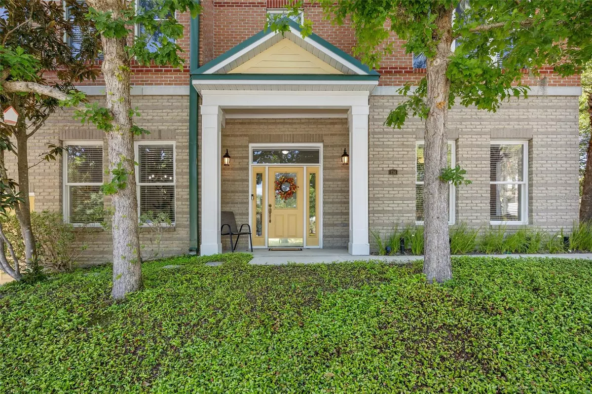Gainesville, FL 32601,134 NE 5TH ST