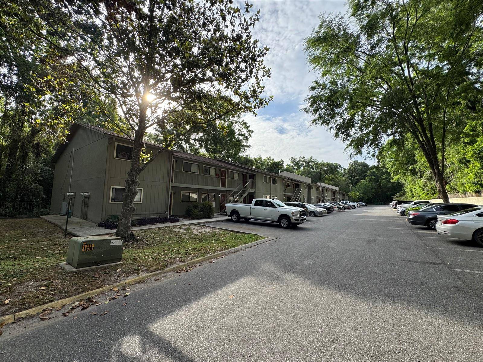 Gainesville, FL 32605,1923 NW 23RD BLVD #225