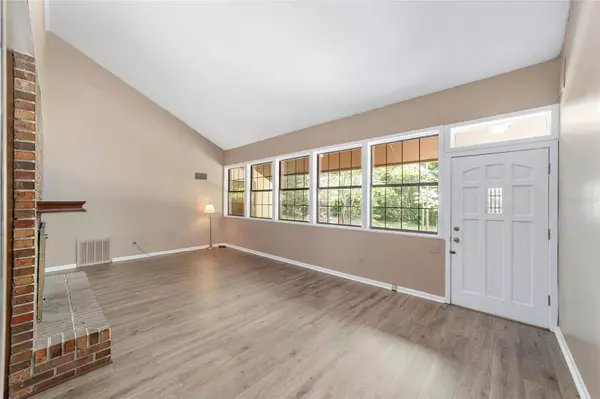 Micanopy, FL 32667,13207 SW WILLISTON RD