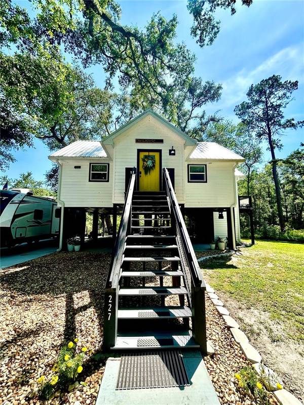 227 NW ODESSA GLN, White Springs, FL 32096