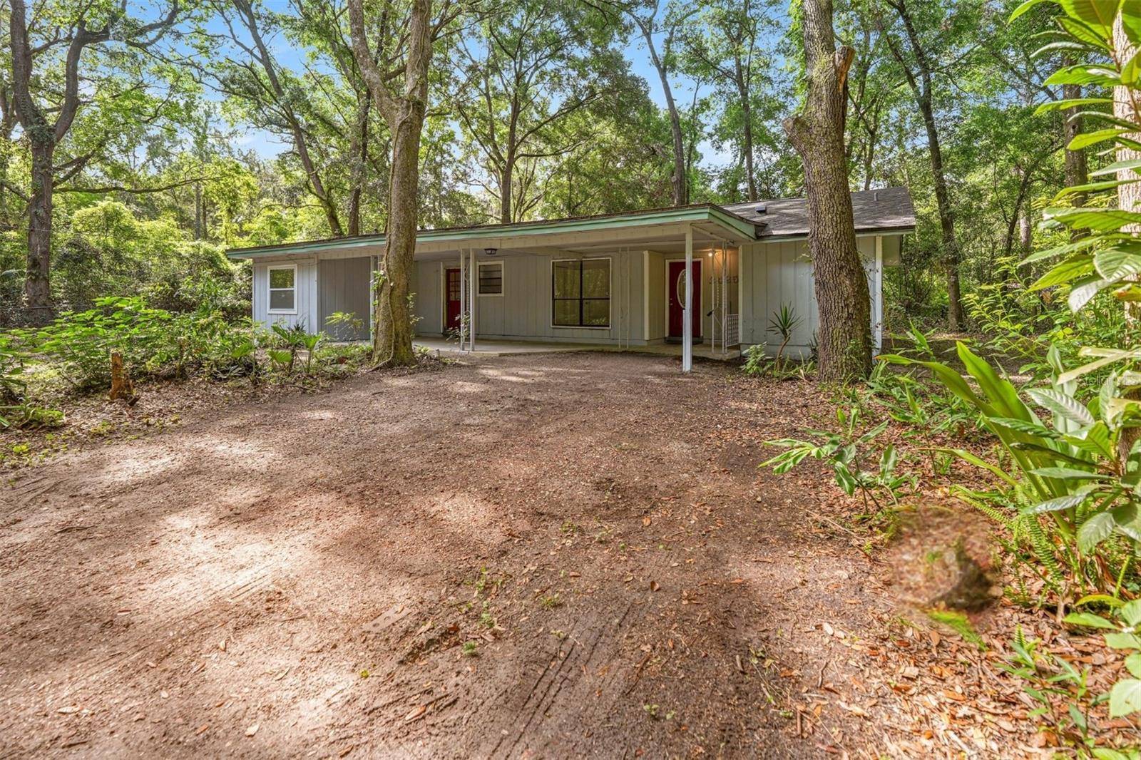 2425 SE 9TH PL, Gainesville, FL 32641