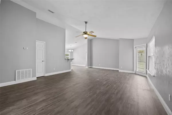 Gainesville, FL 32608,7422 SW 84TH DR