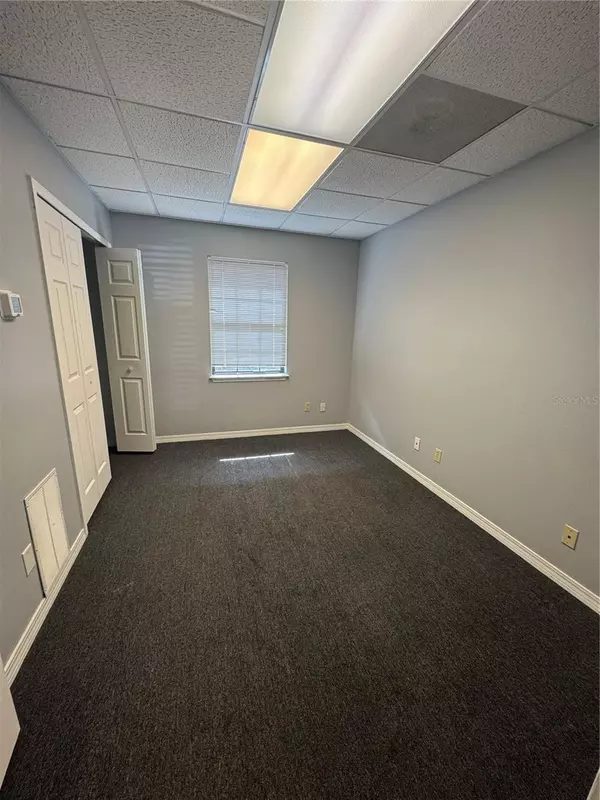 Jacksonville, FL 32257,4243 SUNBEAM RD #4