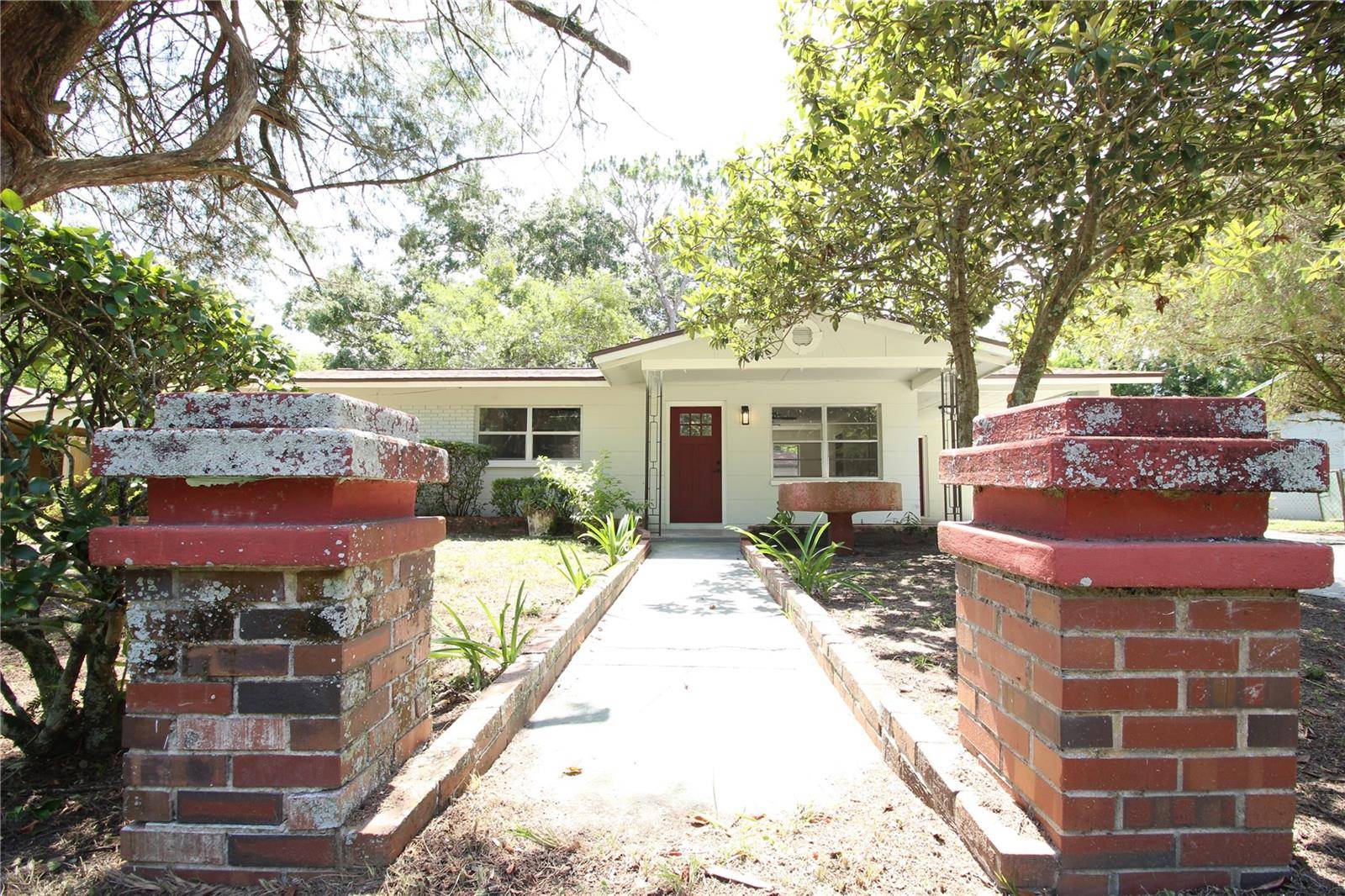 Gainesville, FL 32641,706 NE 24TH ST
