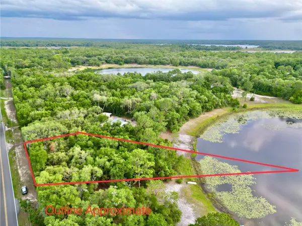Melrose, FL 32666,251 SWAN LAKE RD