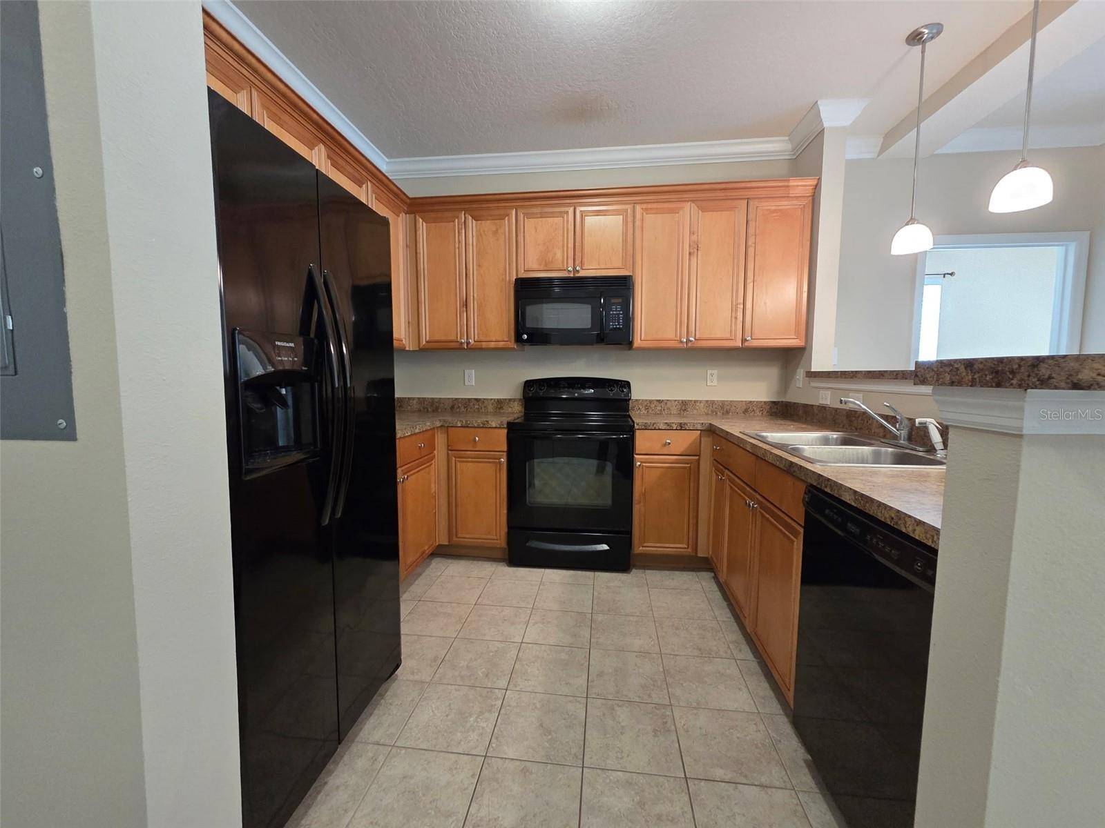 Gainesville, FL 32601,1185 SW 9TH RD #202